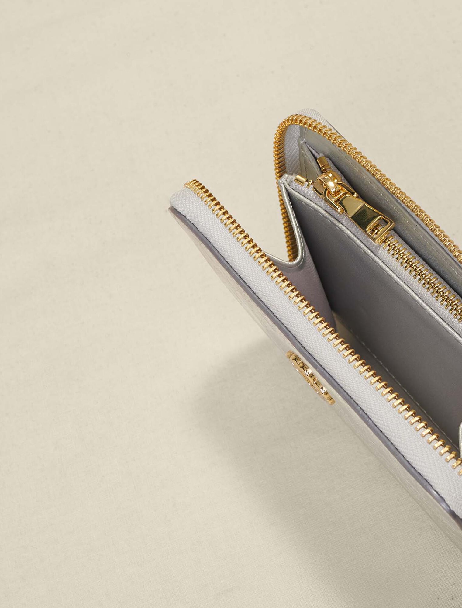 Metallic leather wallet