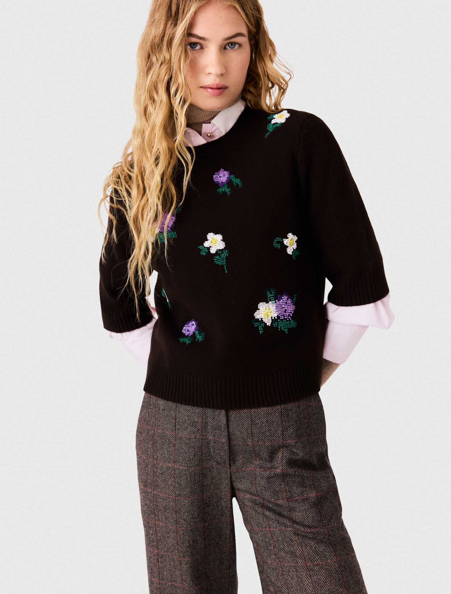 Sweater with floral embroidery