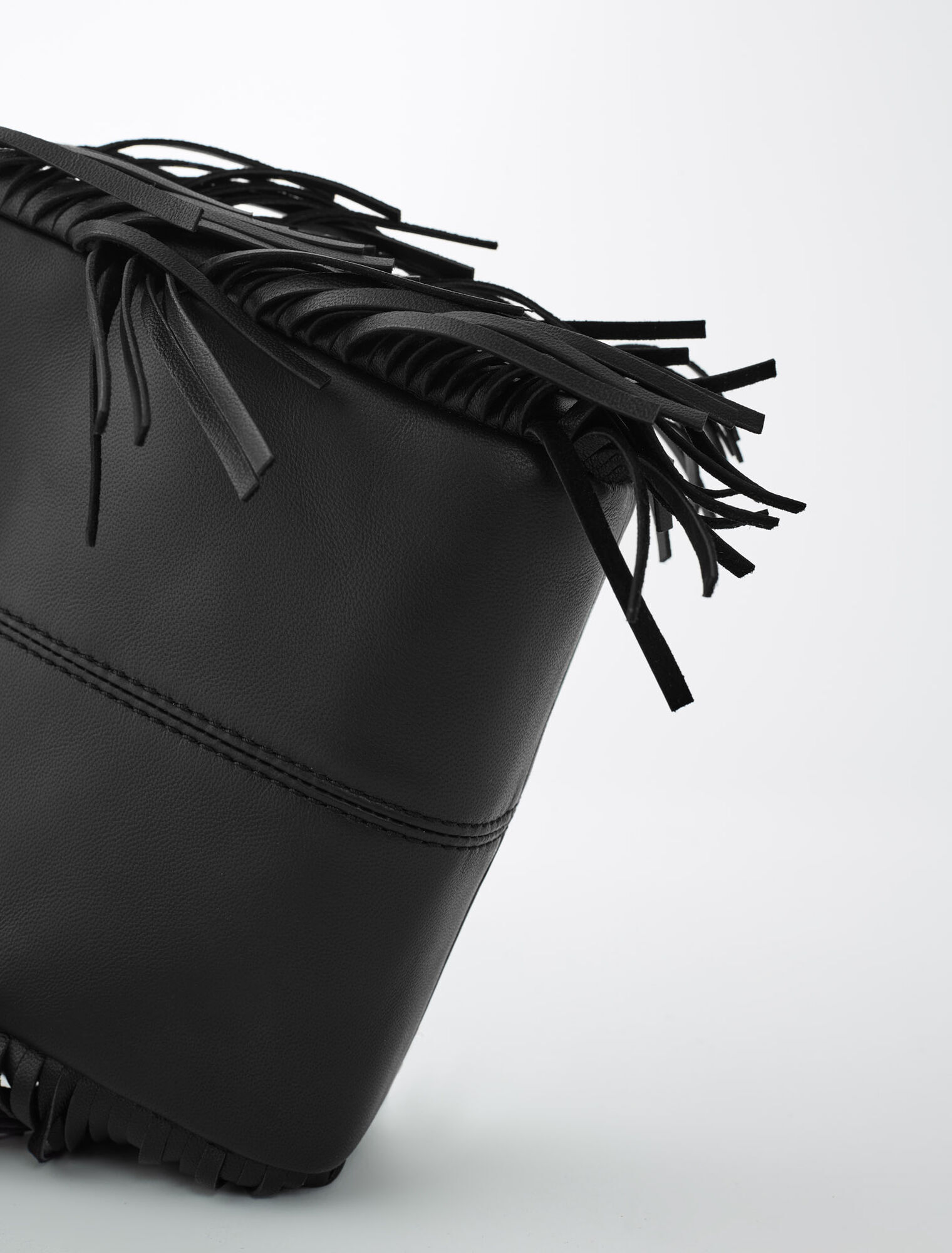 Leather bag with chain strap