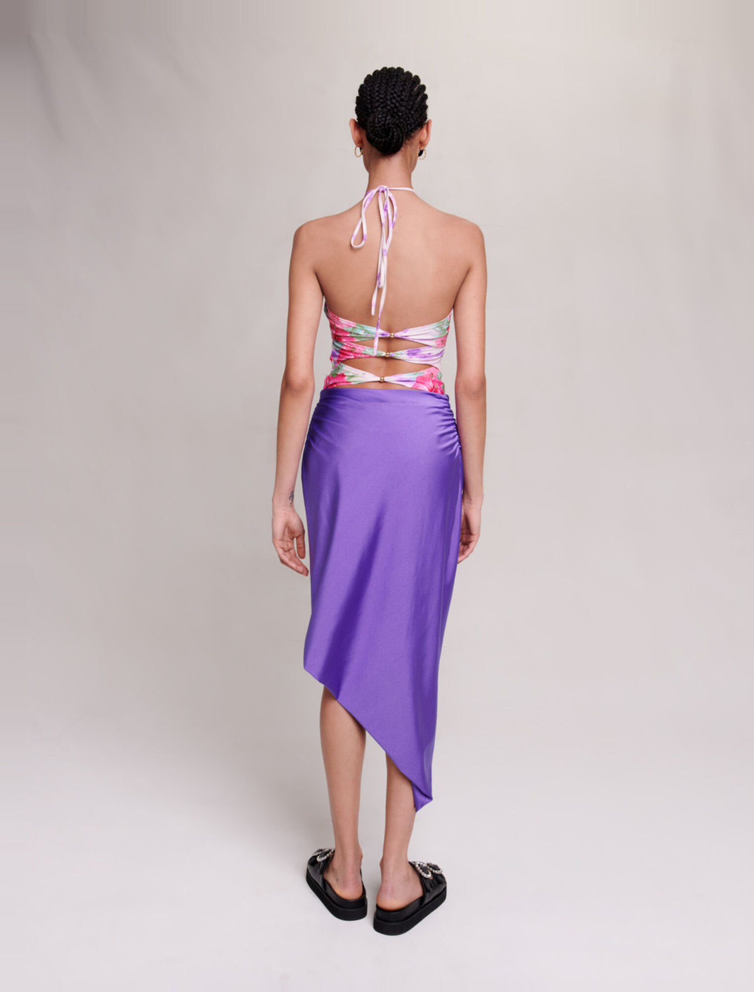 Asymmetrical skirt