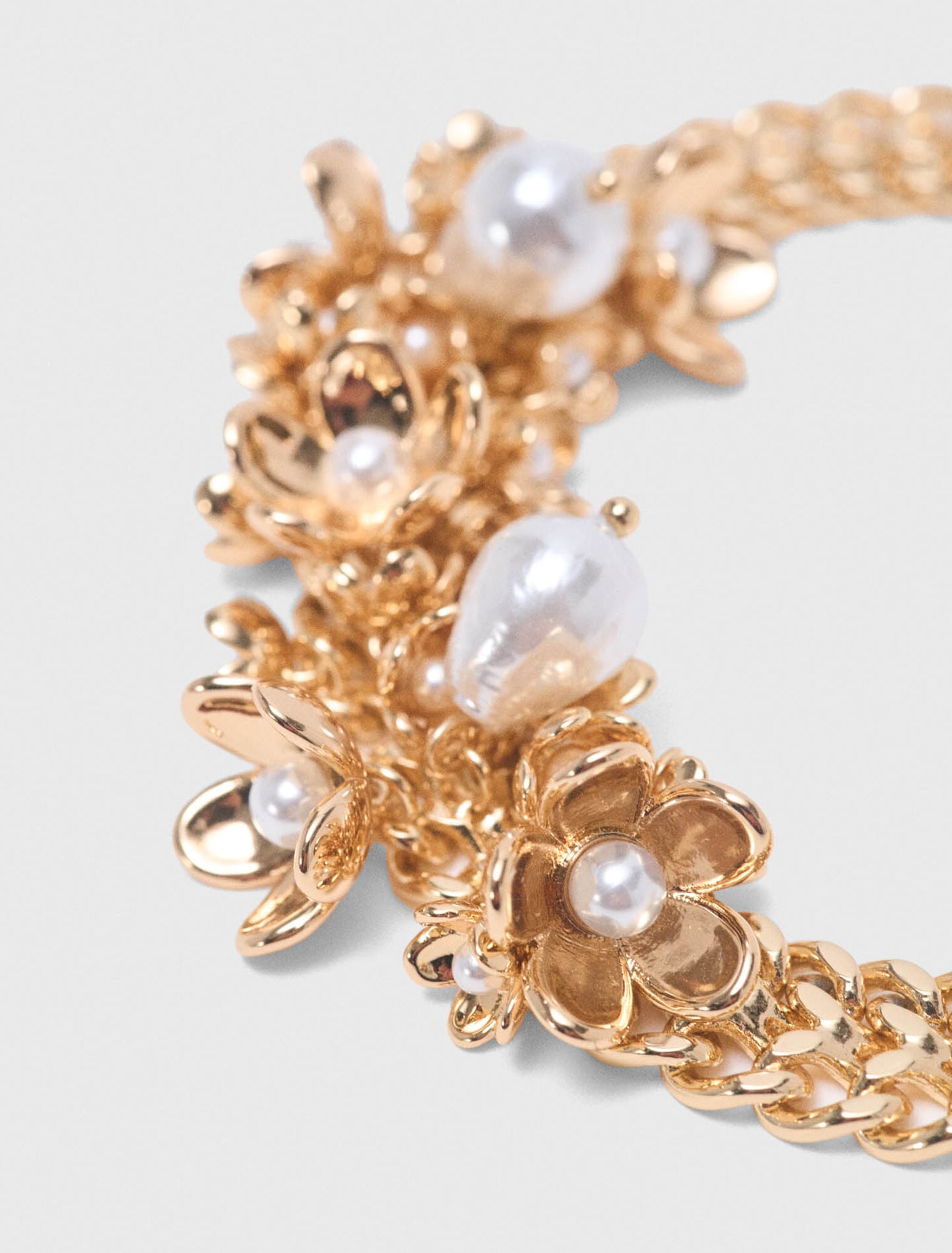 Asymmetric wide chain bracelet