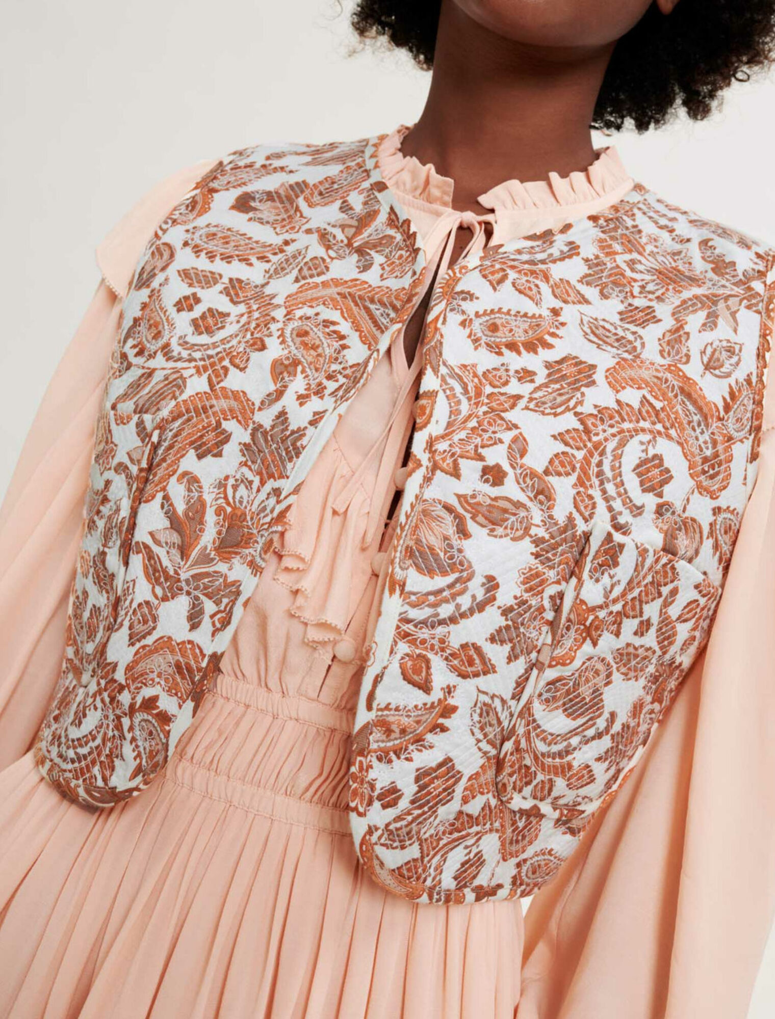 Sleeveless Provençal printed jacket