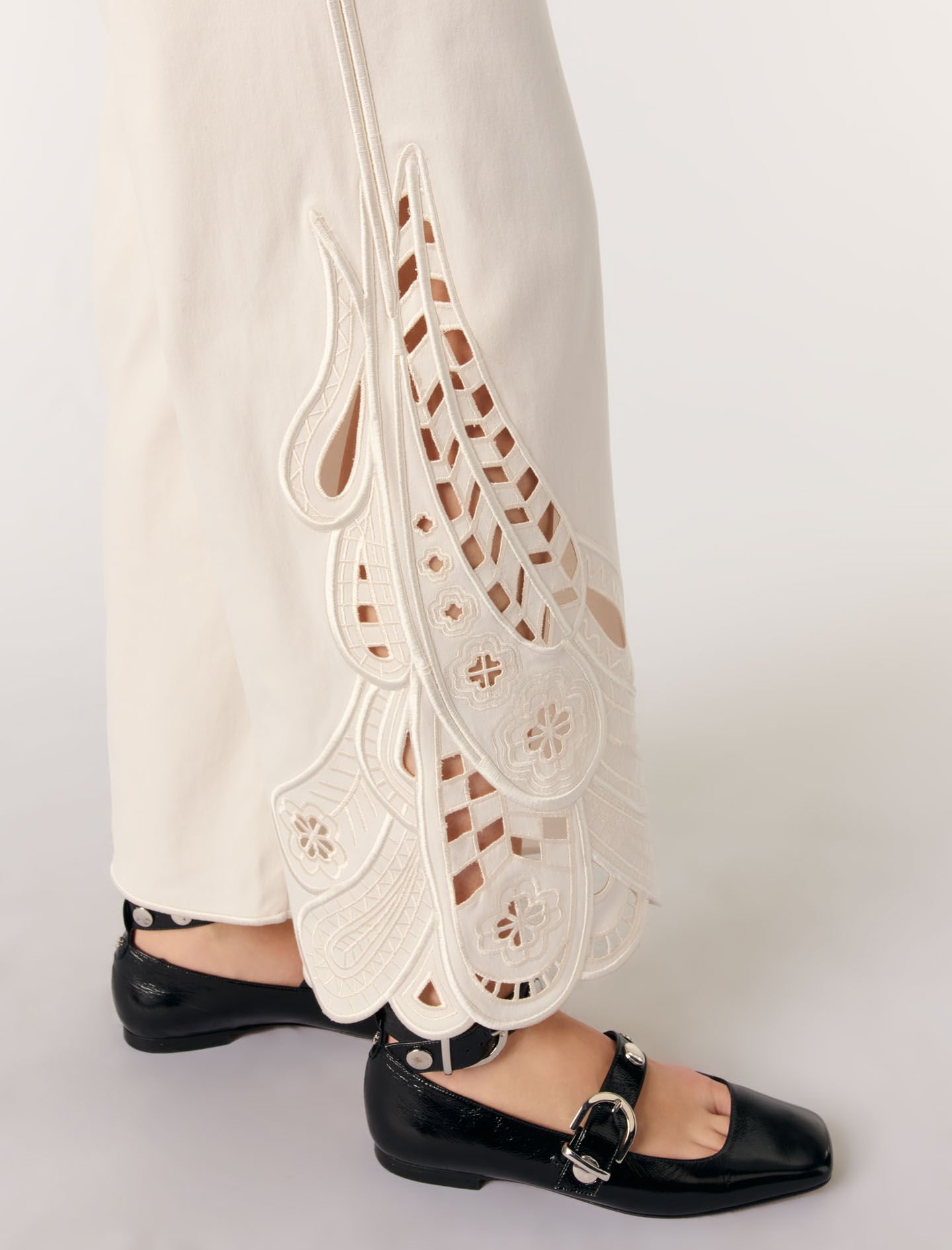 MAJE パンツ Embroidered trousers White For Women | Maje