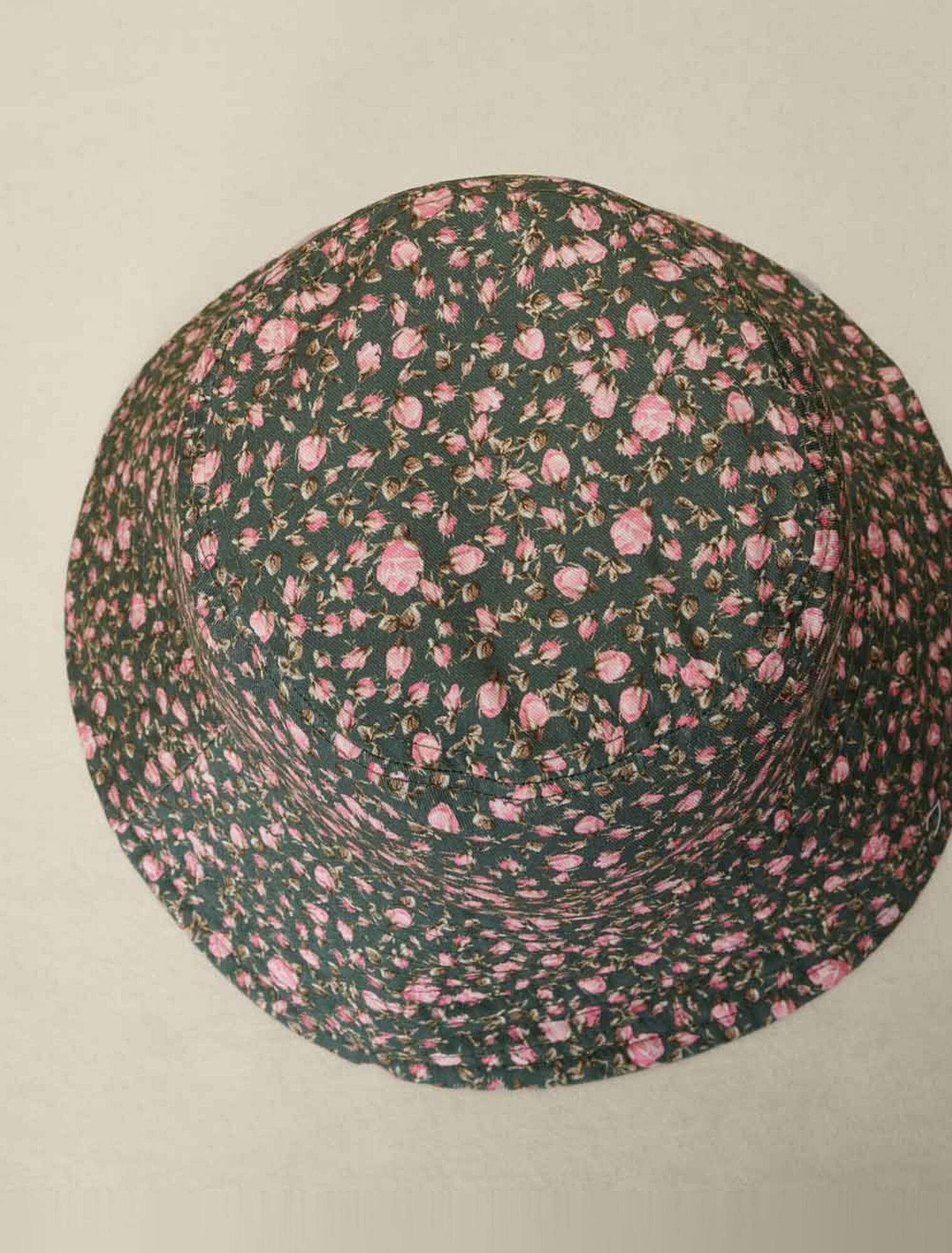 Large printed bob