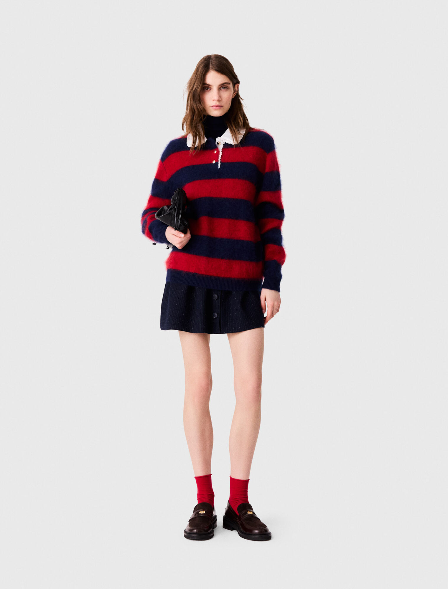 Fluffy sweater with poplin collar