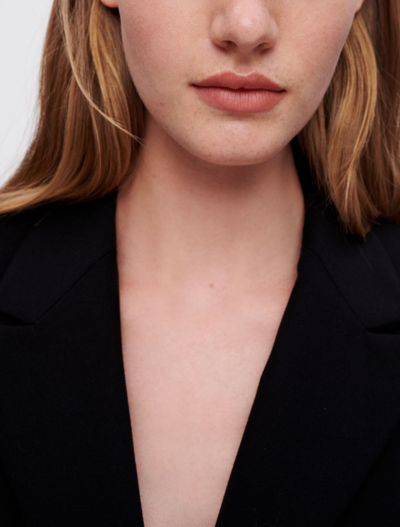 Fitted suit jacket 