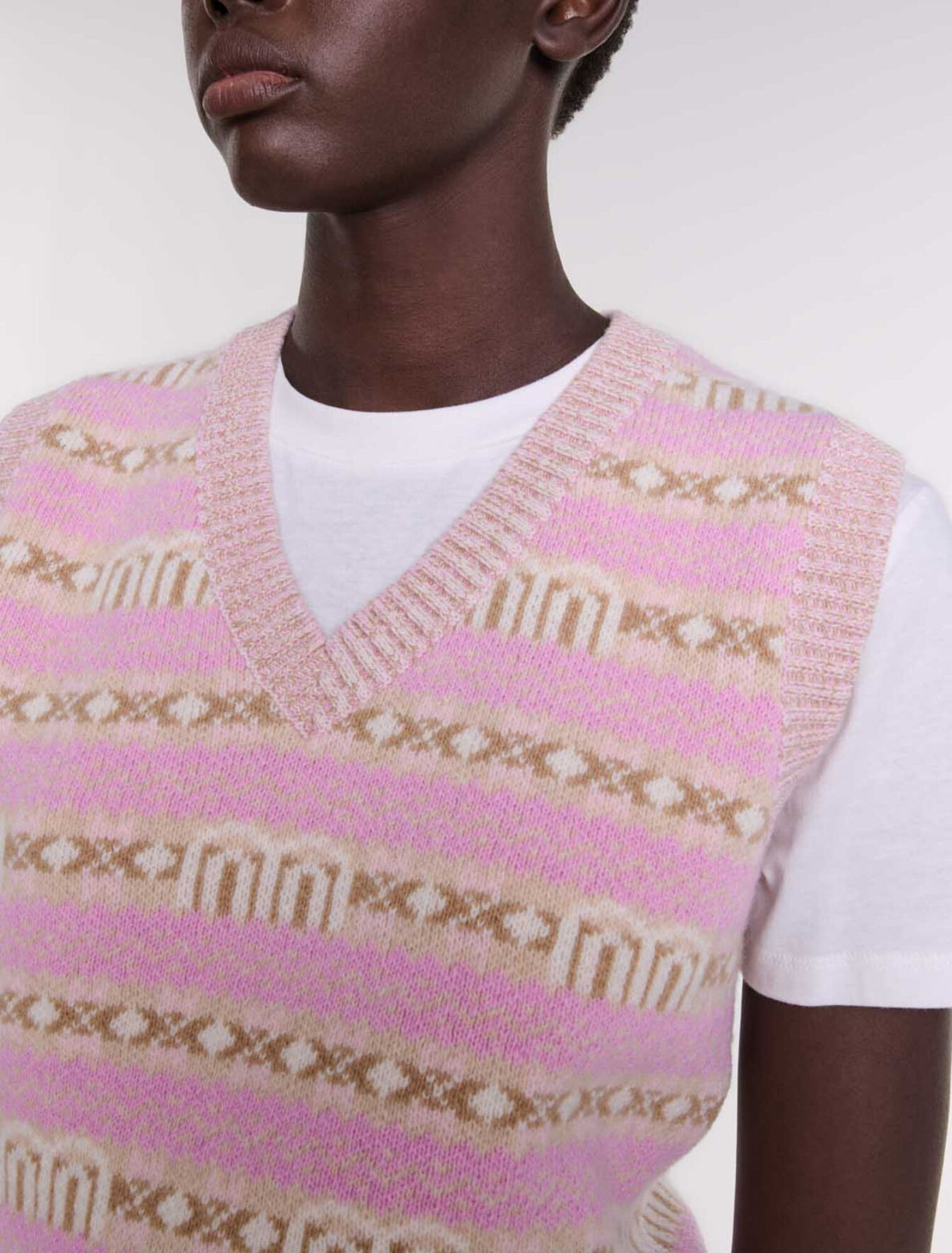 Sleeveless jacquard jumper