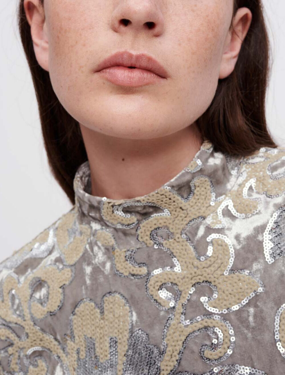 全国送料無料の通販 Sequin-embroidered velvet Maje | Women For Gray / Black top crop Tops