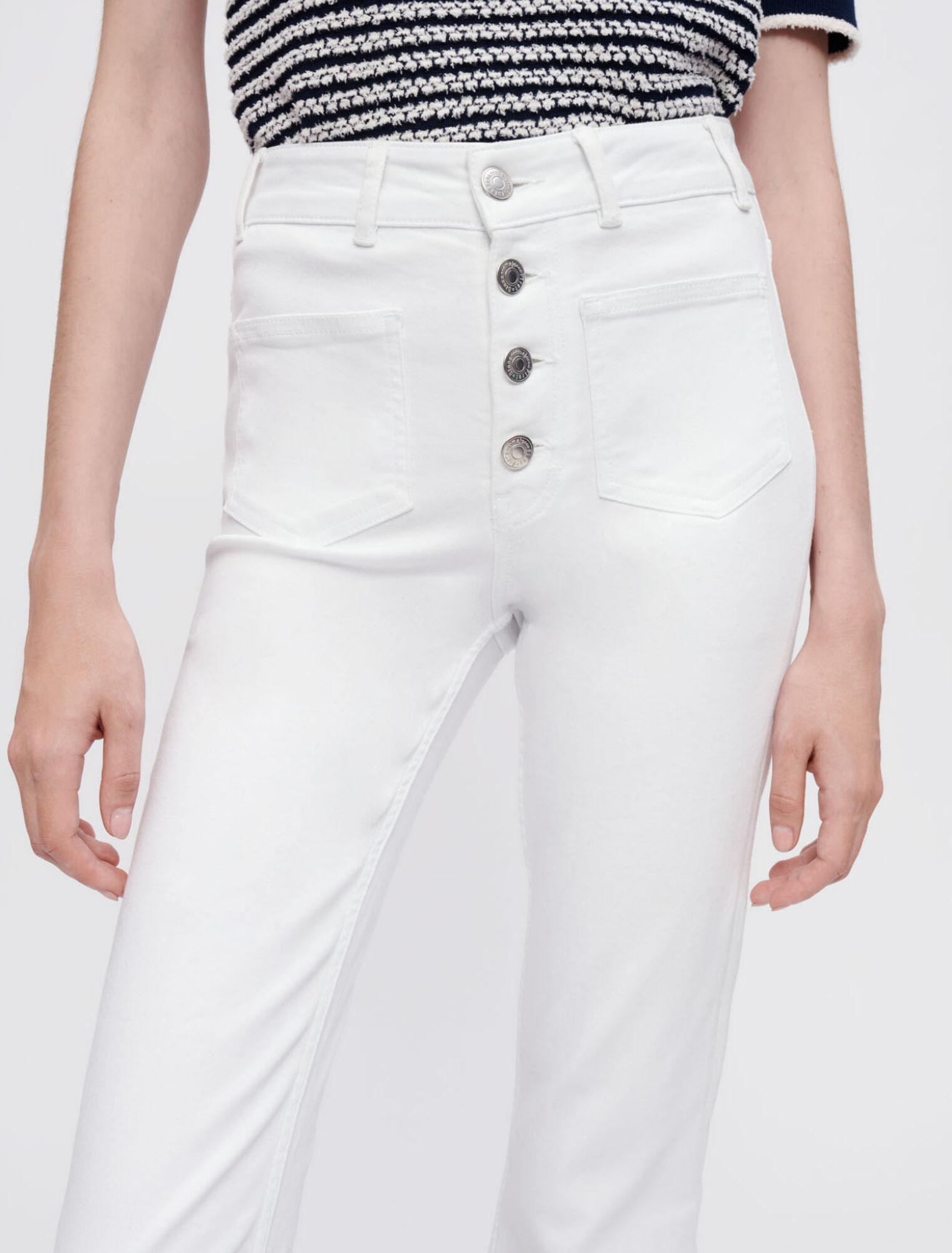 Flared jeans with pockets