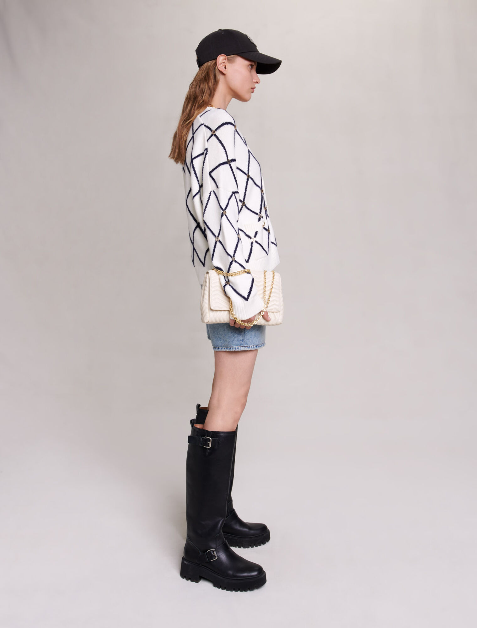 Diamond pattern knitted cardigan