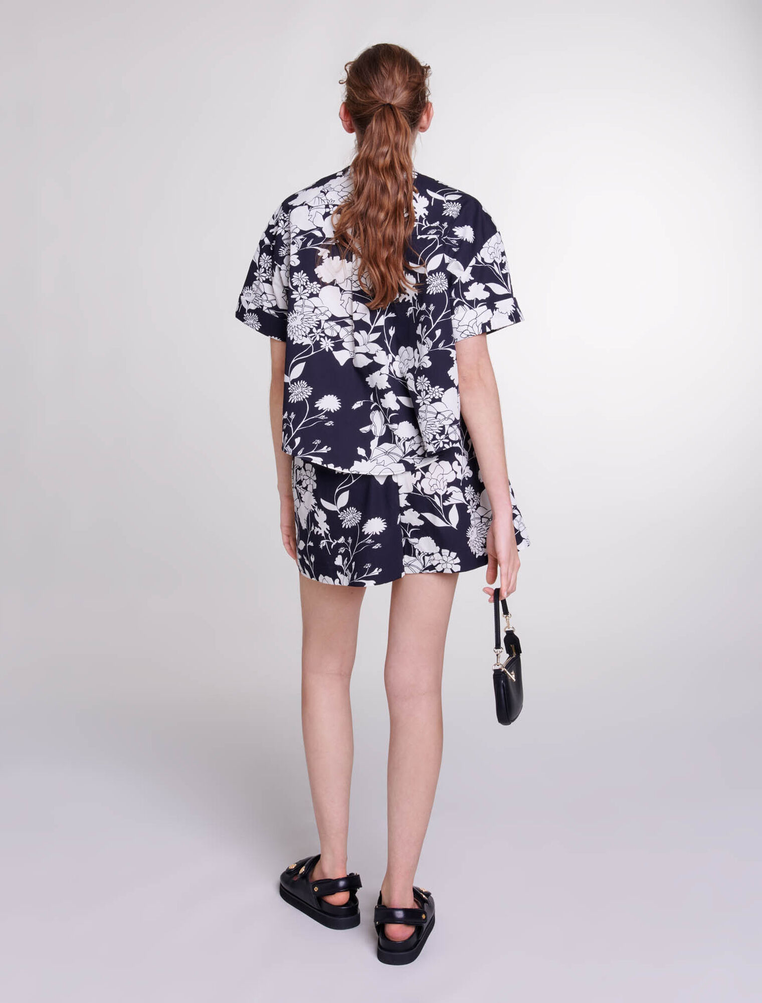 Patterned cropped shirt