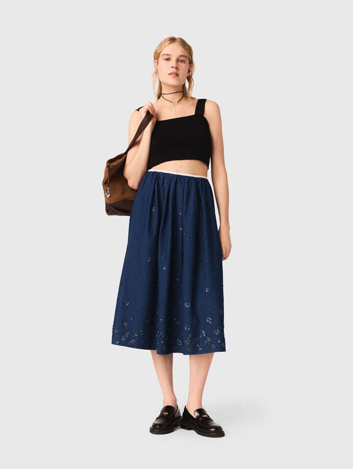 Knitted crop top with straps