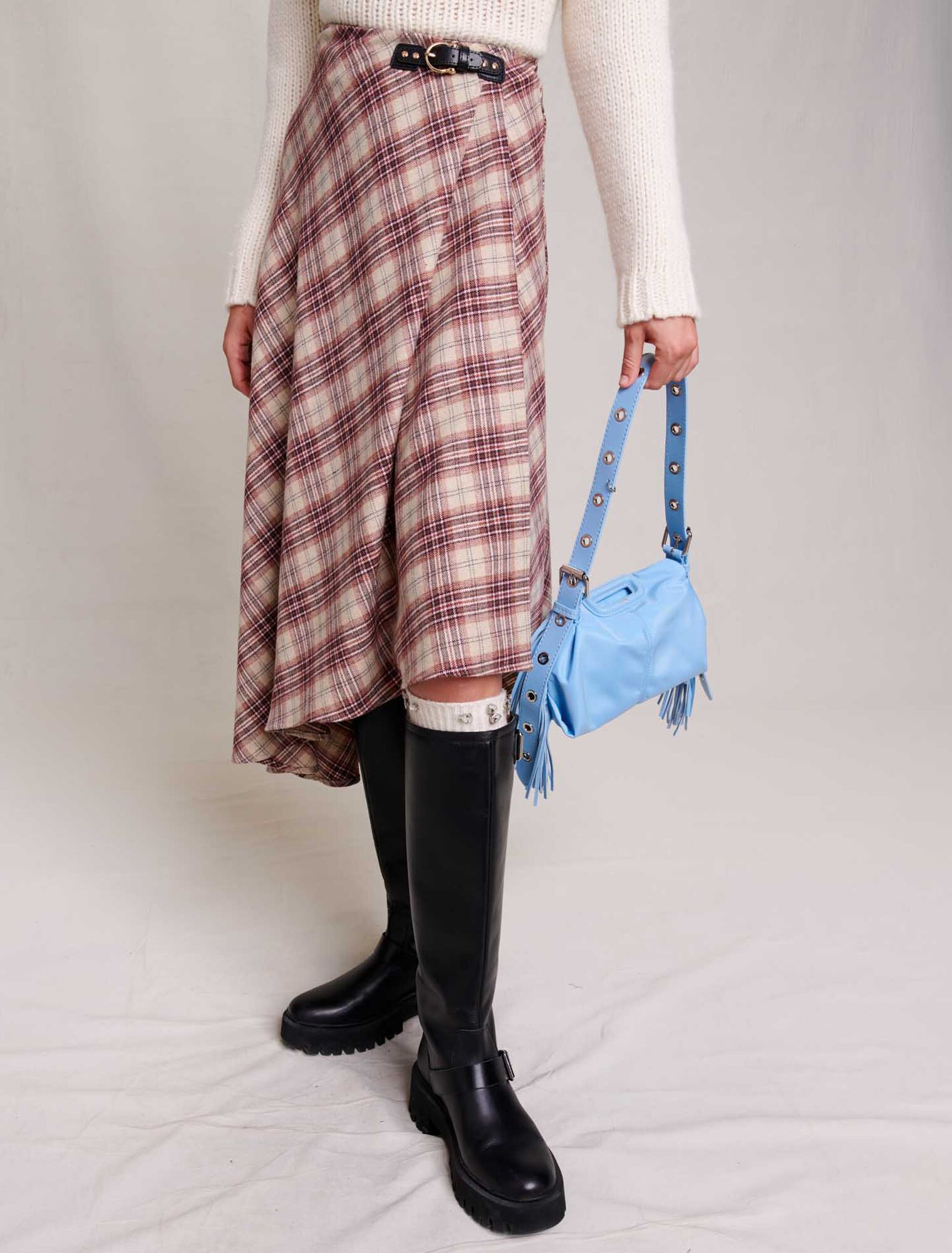 Asymmetrical skirt