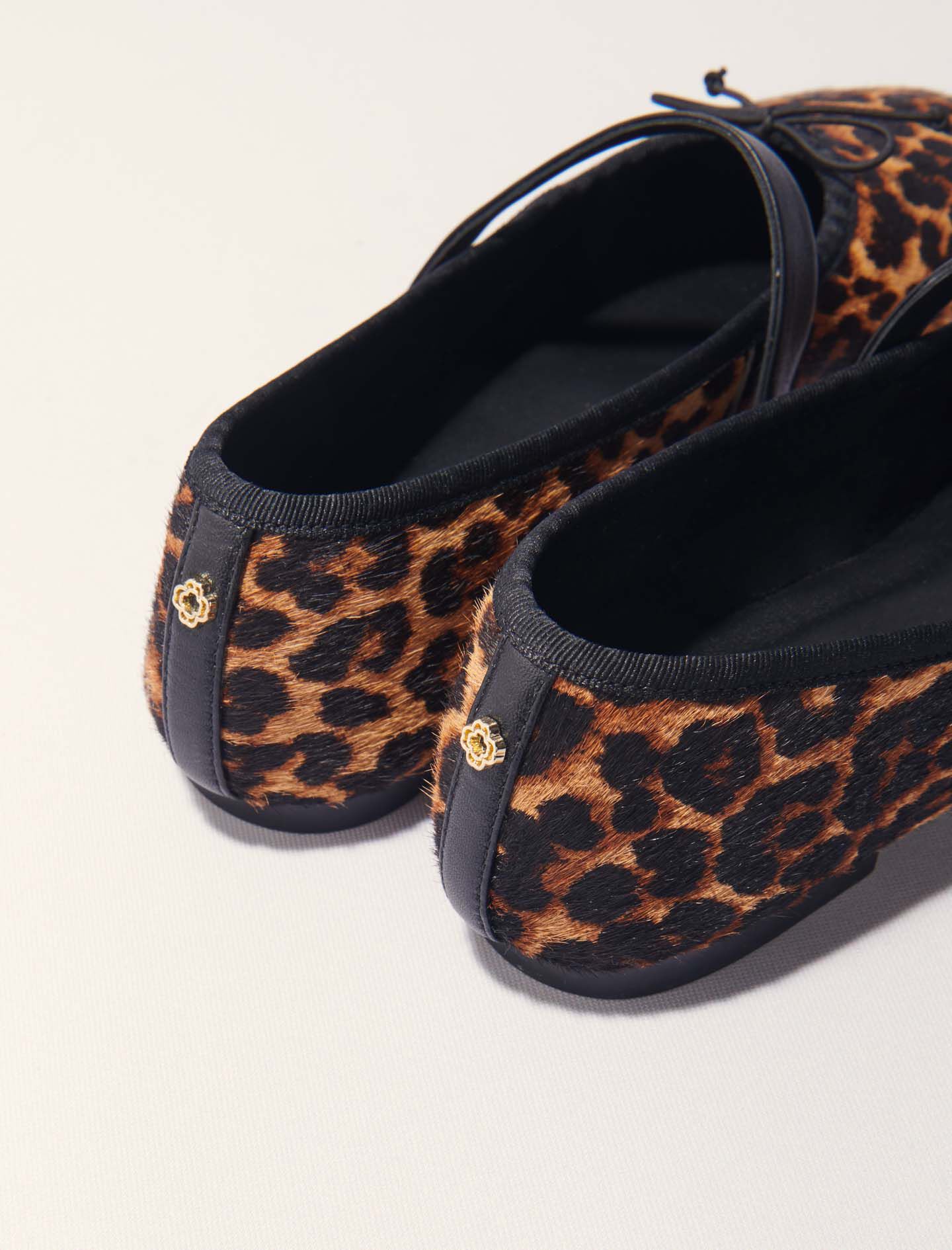 IENAステイタス LEOPARD FLAT A1623-M 37サイズ Leopard-effect leather ballet flats Brown For Women | Maje