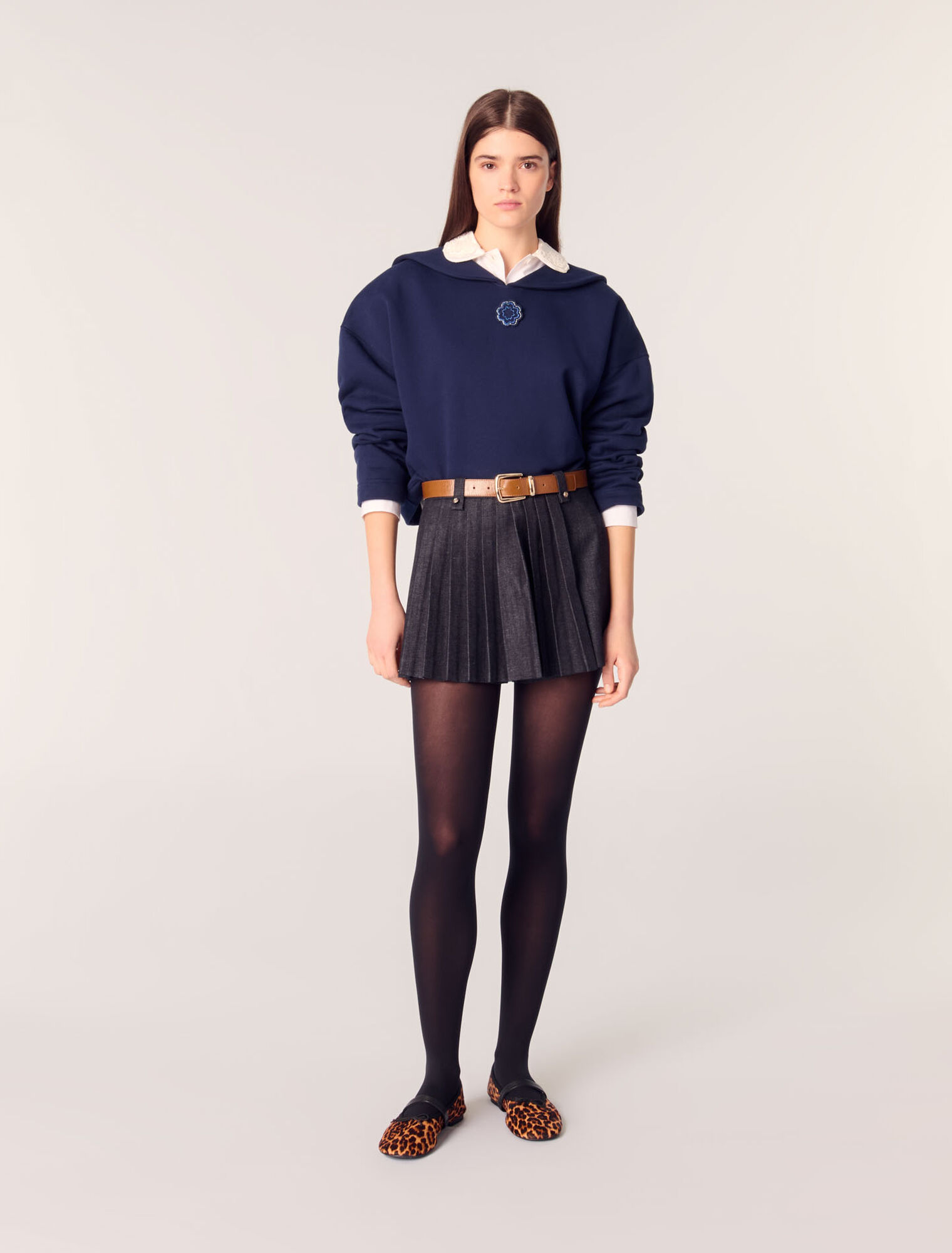 Short sweater with embroidery