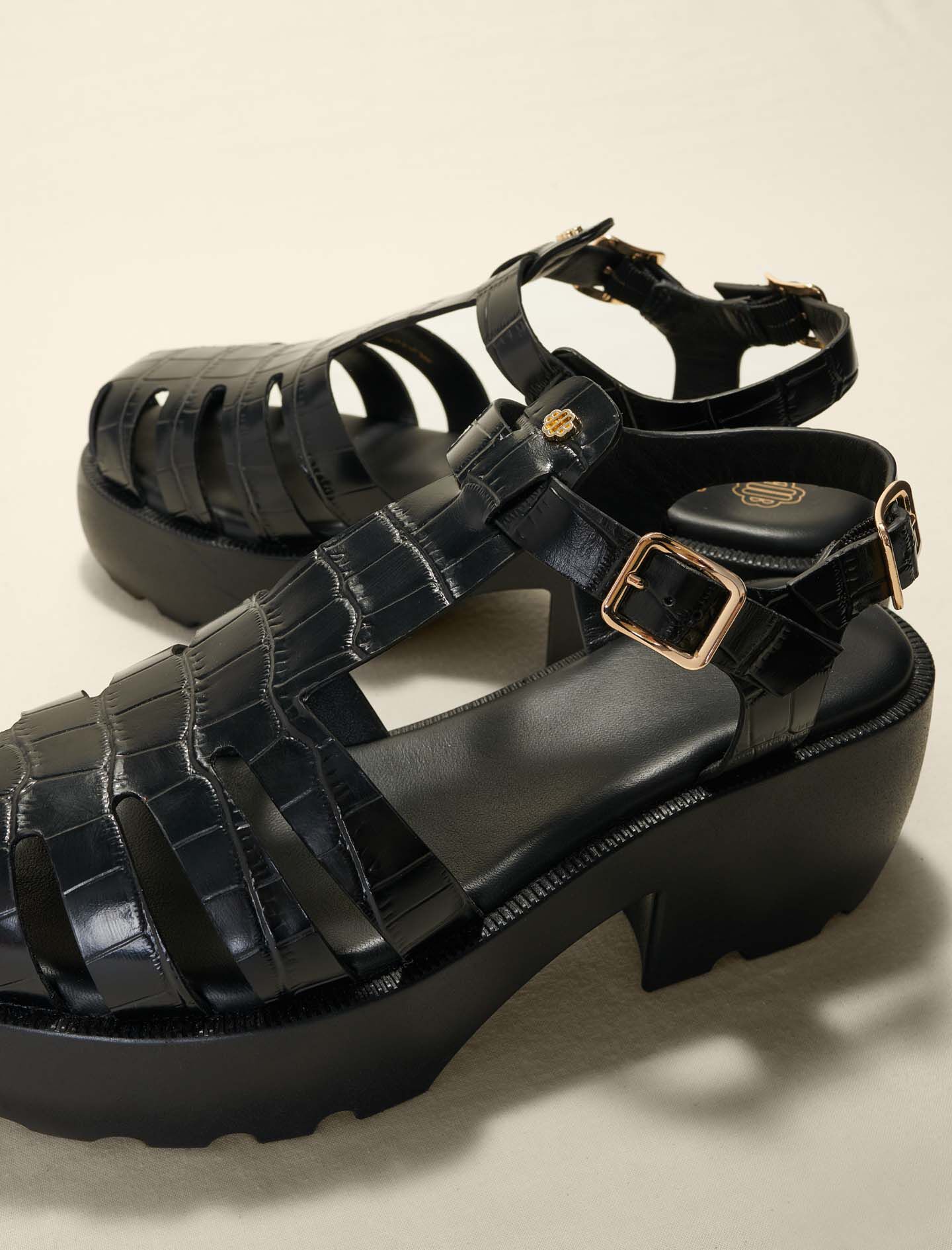 Leather sandals with tread Black Gray For Women Maje