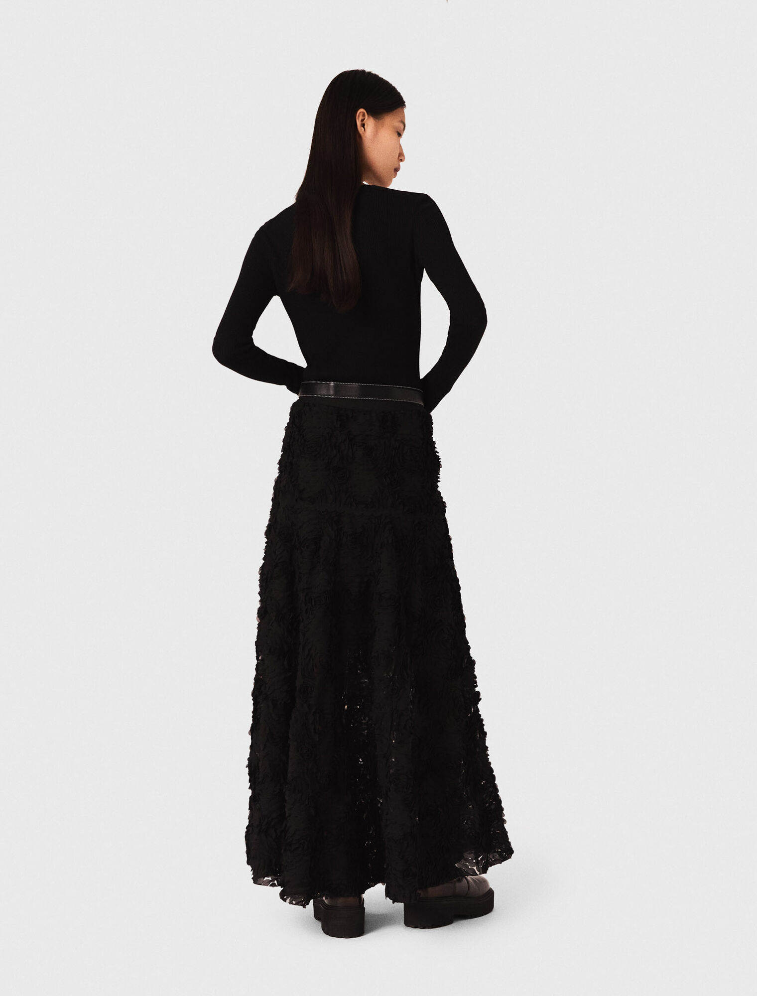 Long embroidered skirt