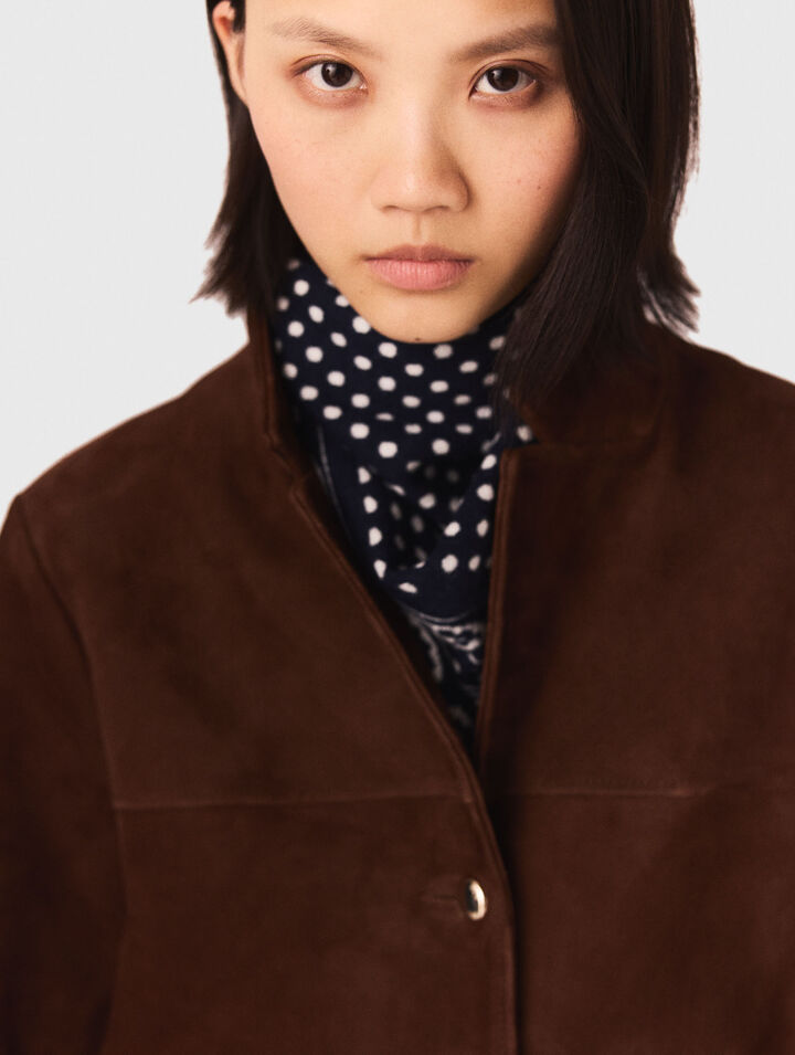 Reversible triangle scarf