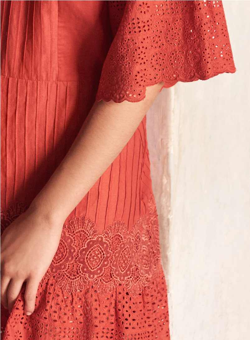 Robe REILA en dentelle