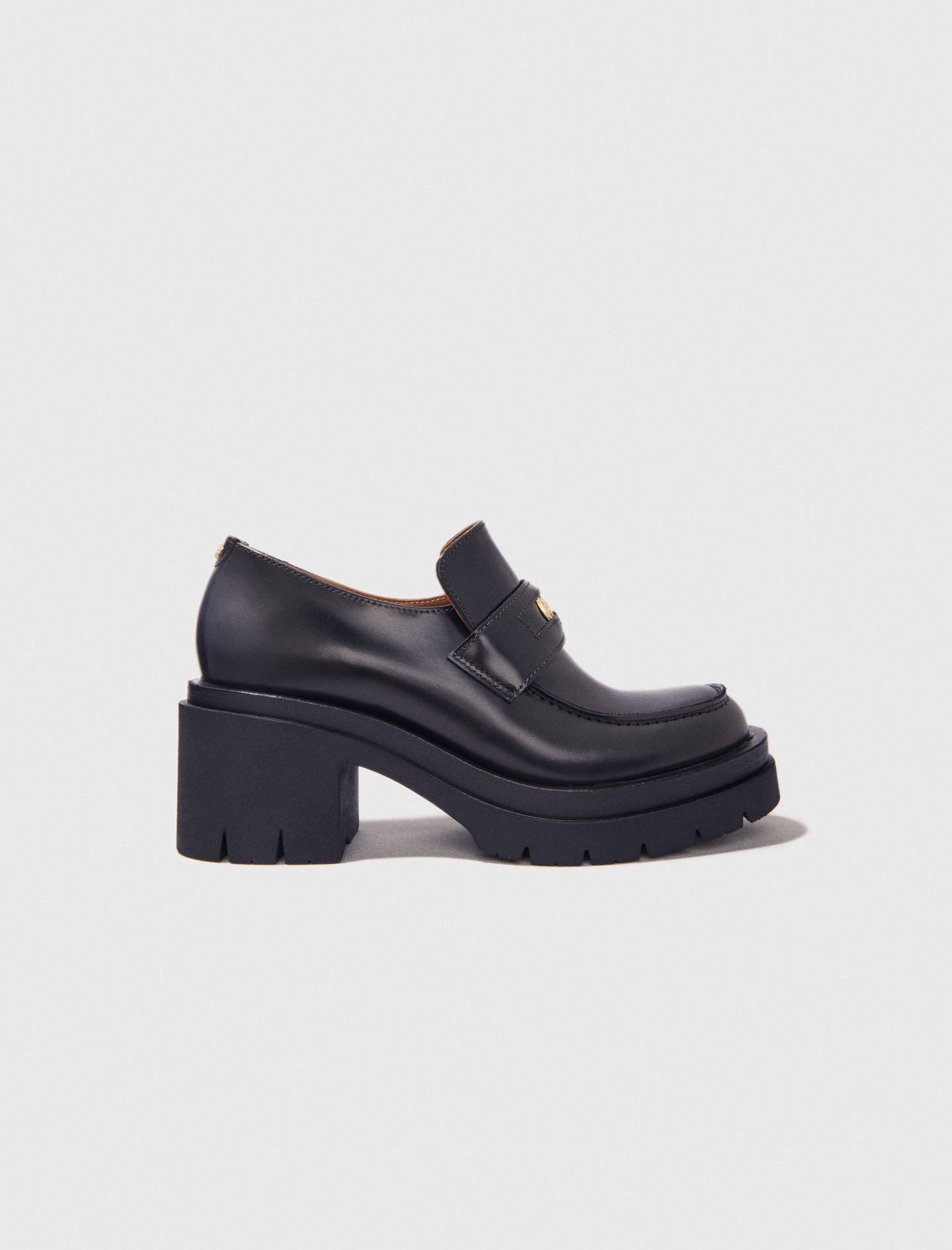 Maje Woman's leather Heeled loafers for Spring/Summer, in color Black / Black