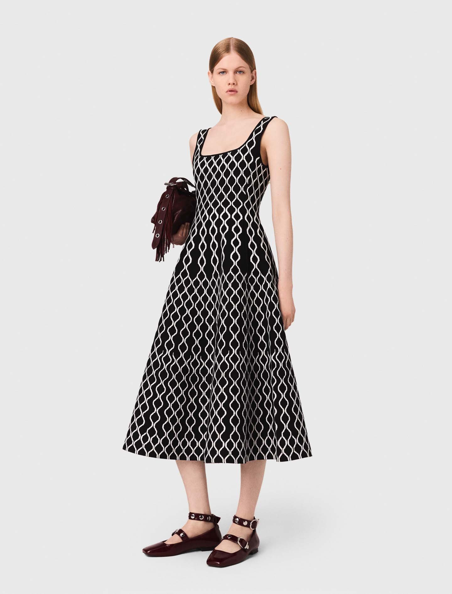 Woman's polyester Jacquard knit midi dress for Fall/Winter, size Small, in color Black / White / Black