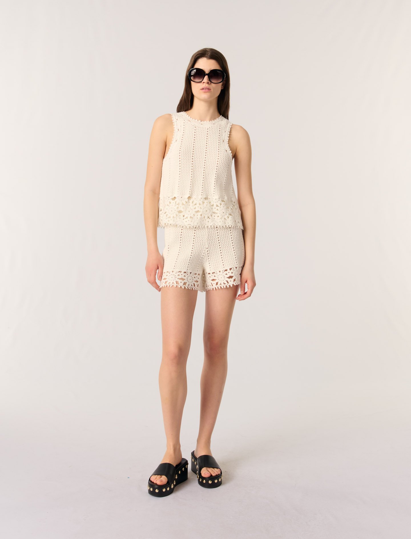 Woman's cotton Crochet-knit shorts for Spring/Summer, size Small, in color White / White