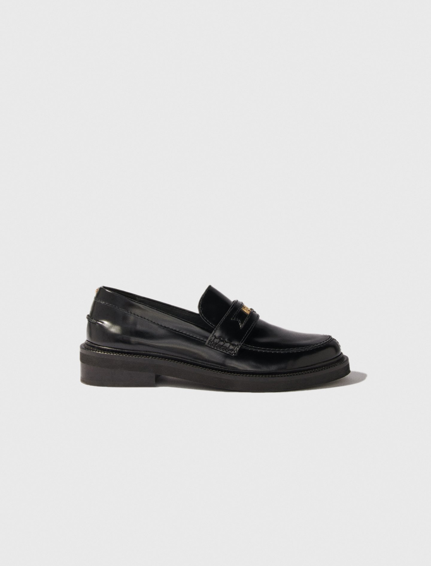 Woman's leather Leather loafers for Fall/Winter, size 5.5, in color Black / Black