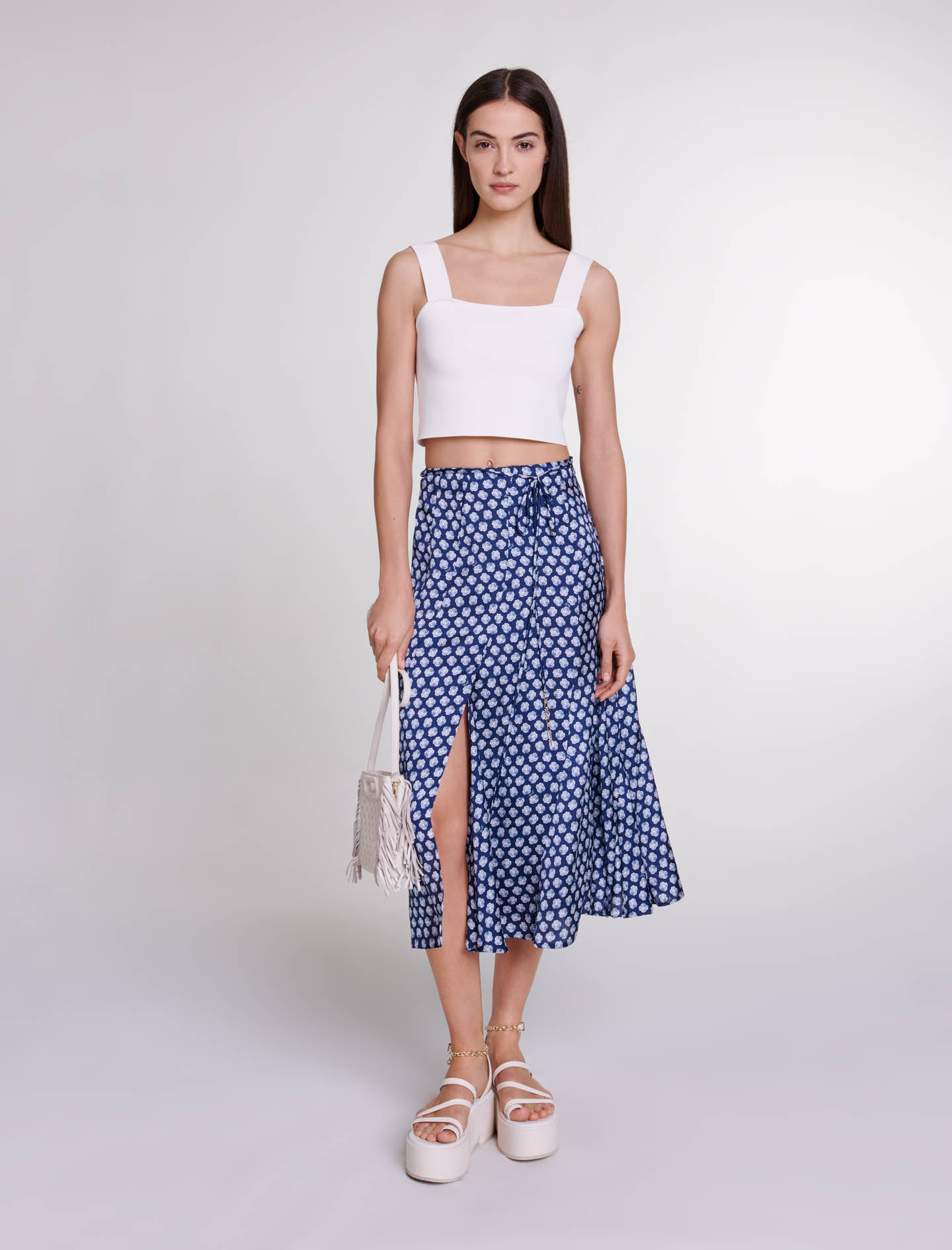 Woman's viscose Chain: Mid-length satin-effect skirt, size Woman-Memorial Day Event-US XL / FR 41, in color Clover navy/ecru print /