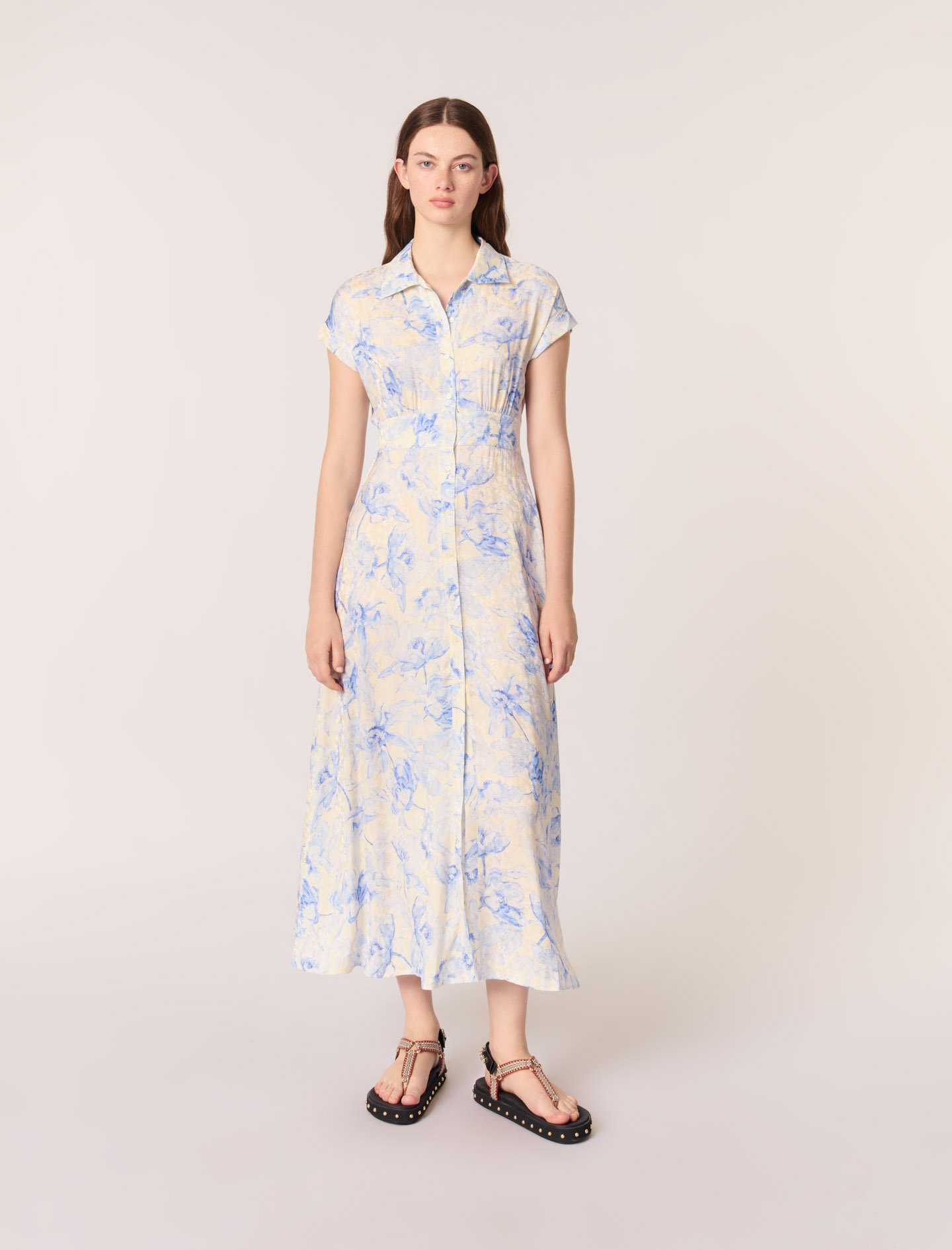 Woman
s viscose Buttons: Patterned maxi dress, size Woman-Maxi dresses-US XL / FR 41, in color Blue flower print ecru base /