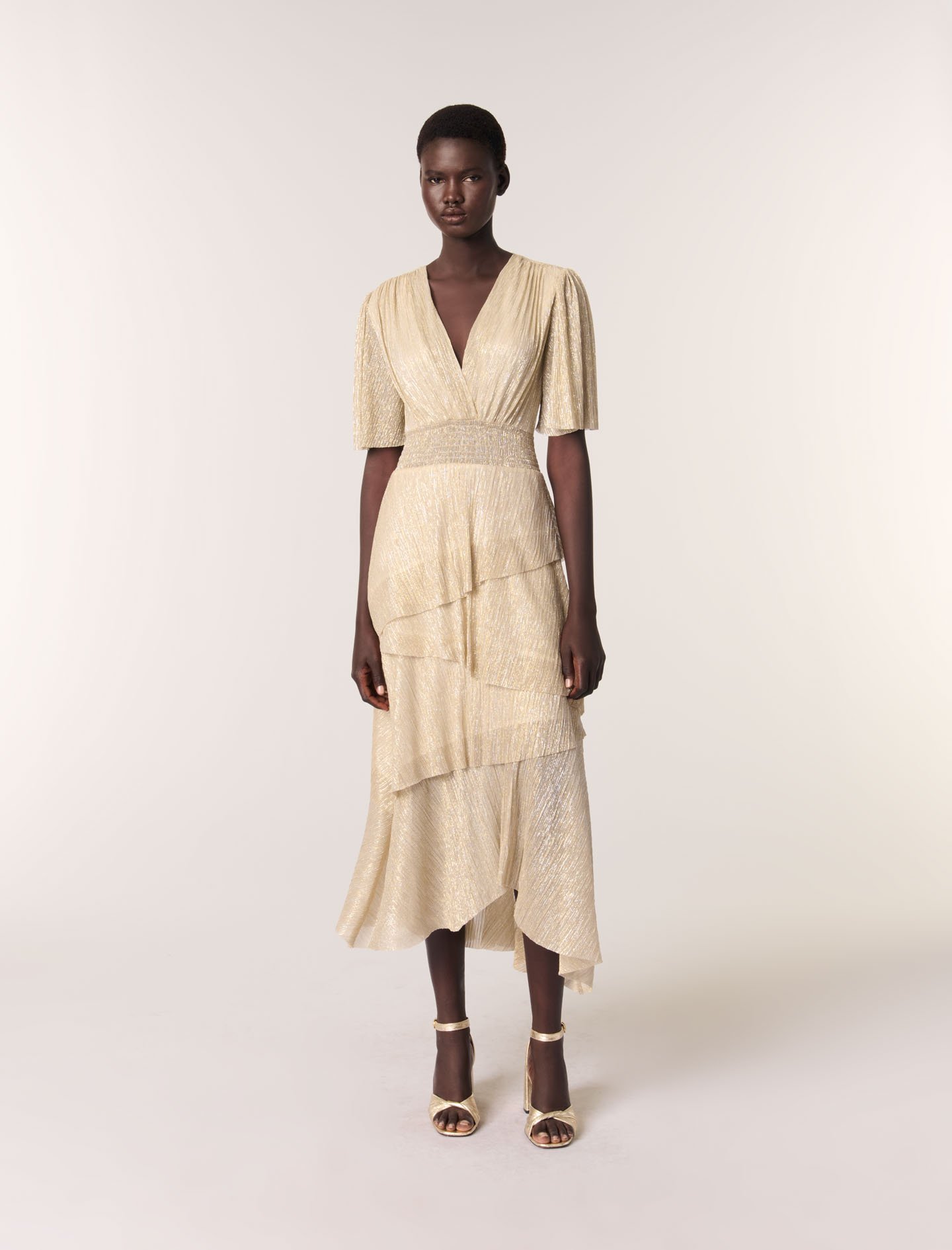 Woman's polyester Metallic ruffled dress for Spring/Summer, size Medium, in color gold silver /