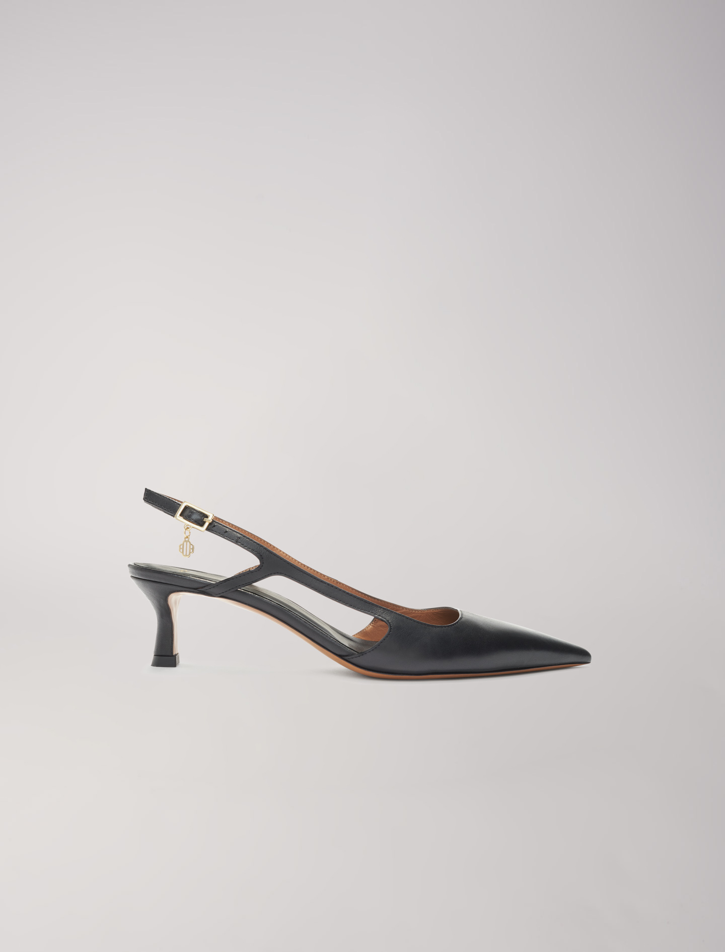 Maje Woman's leather Pointed-toe pumps with straps for Spring/Summer, in color Black / Black