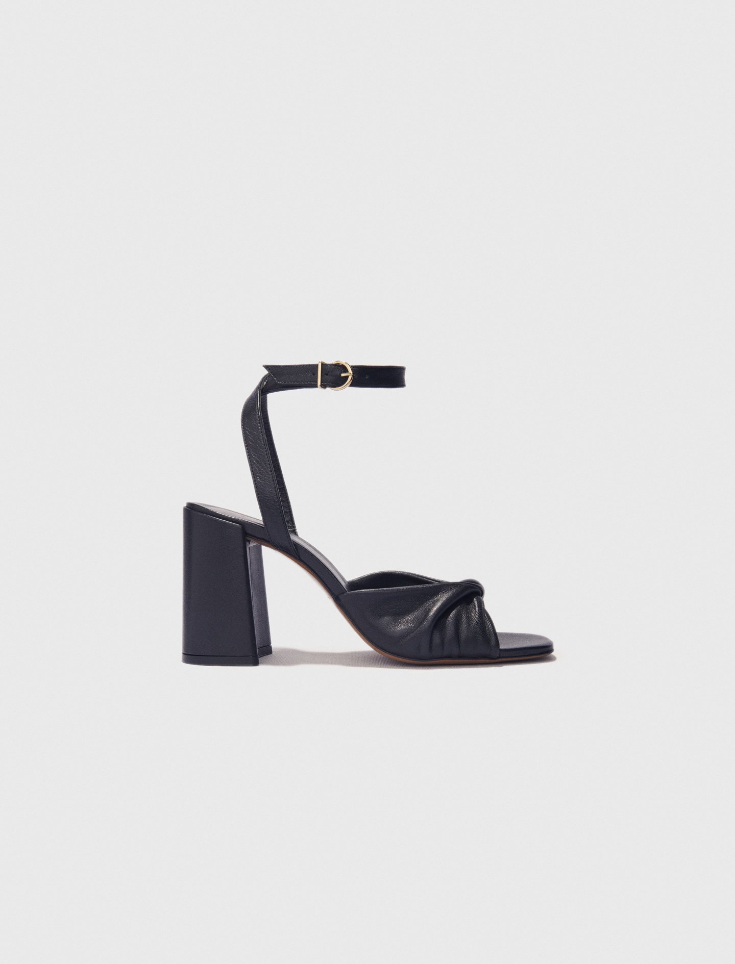 Woman's leather Plain leather sandals with heels for Spring/Summer, size 9.5, in color Black / Black