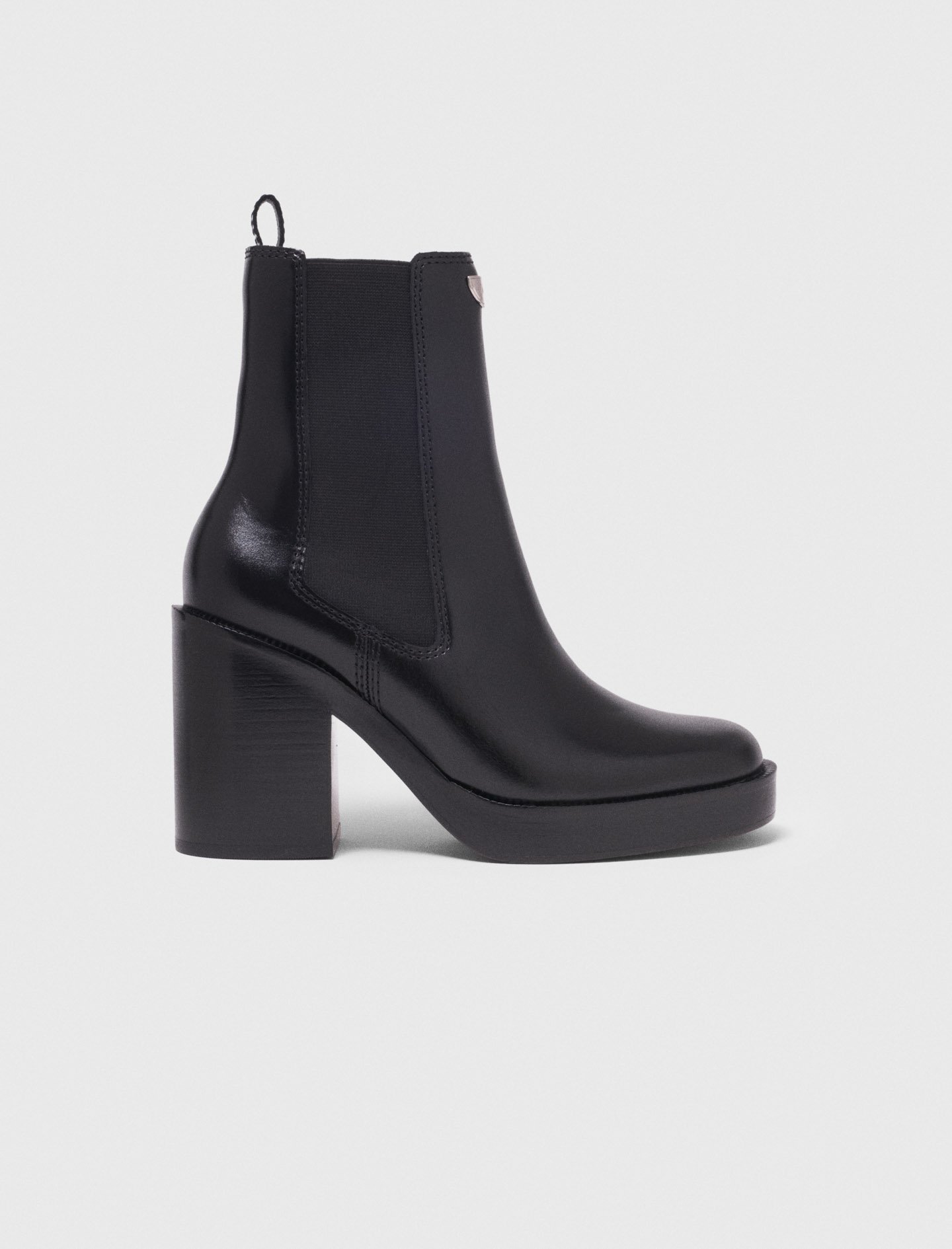 Heeled leather chelsea boot Black / Gray For Women | Maje