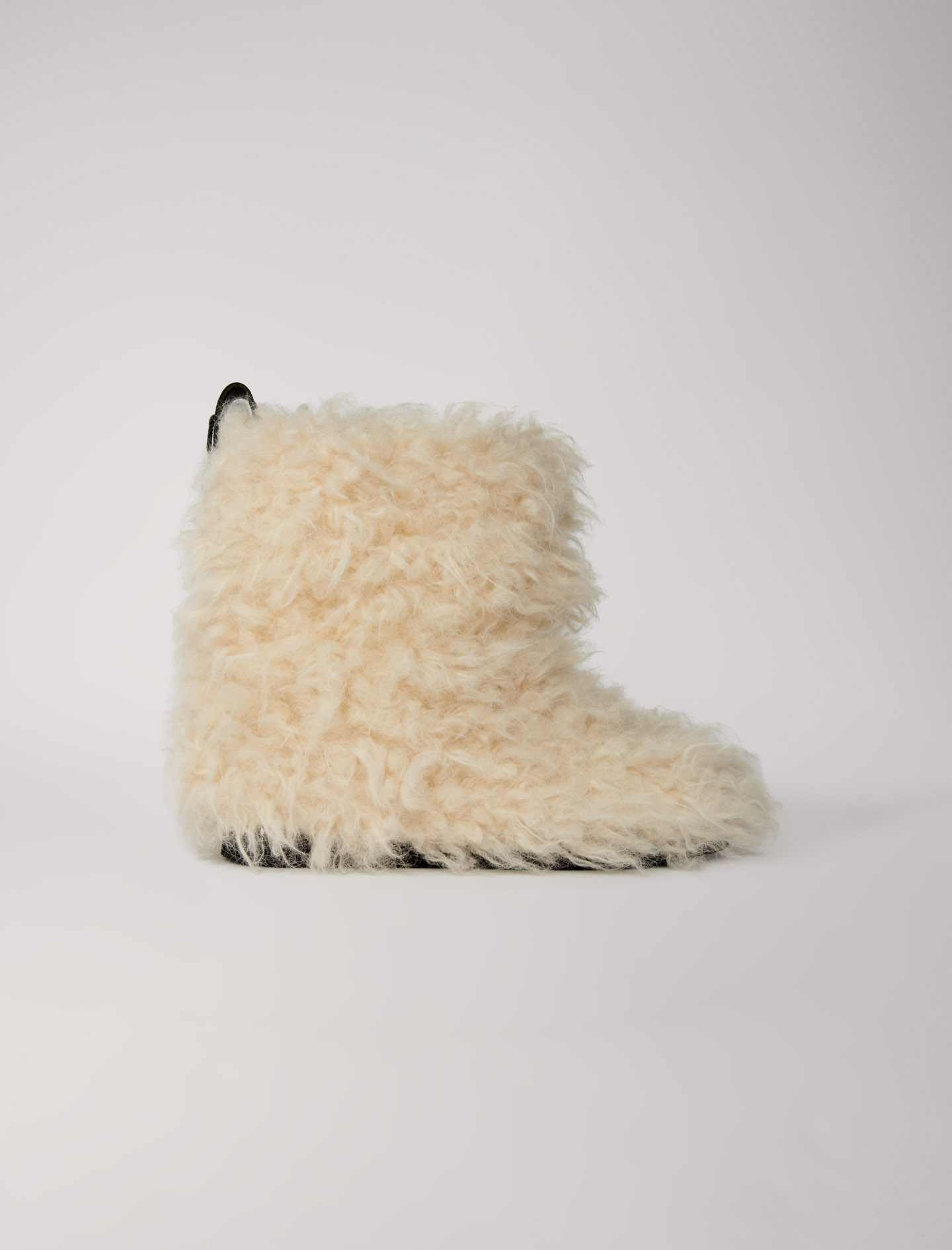 Woman
s polyester Sock lining: Ankle boots in fake fur for Fall/Winter, size Woman-See All-US 10.5 / FR 41, in color Ecru / Beige