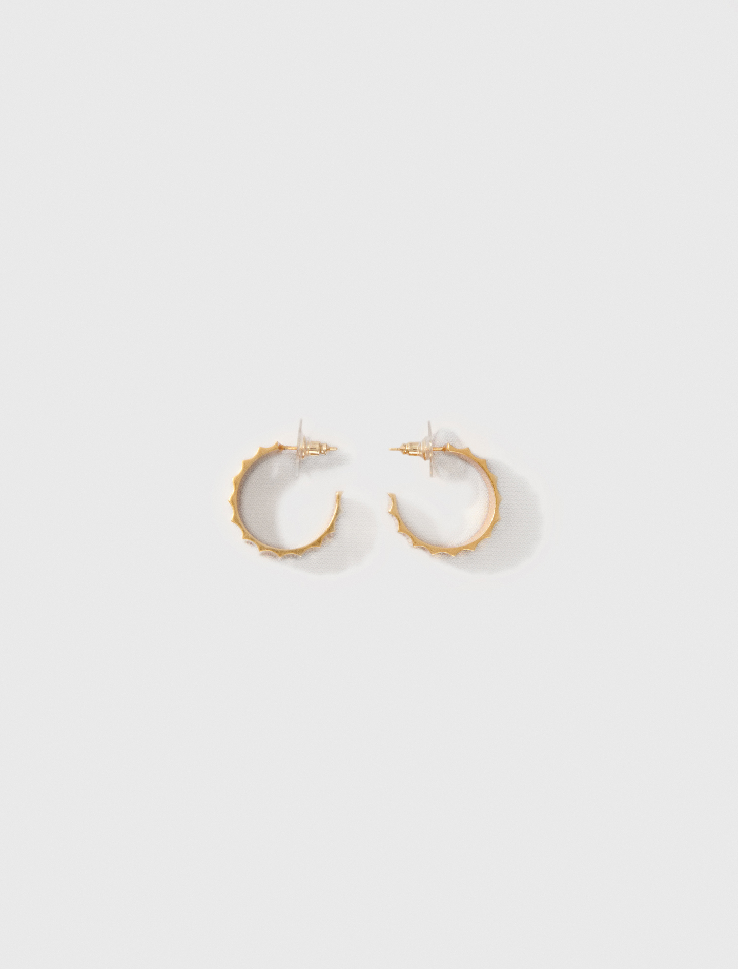 Maje Woman's brass Tapered gold mini hoop earrings for Spring/Summer, in color Gold / Yellow