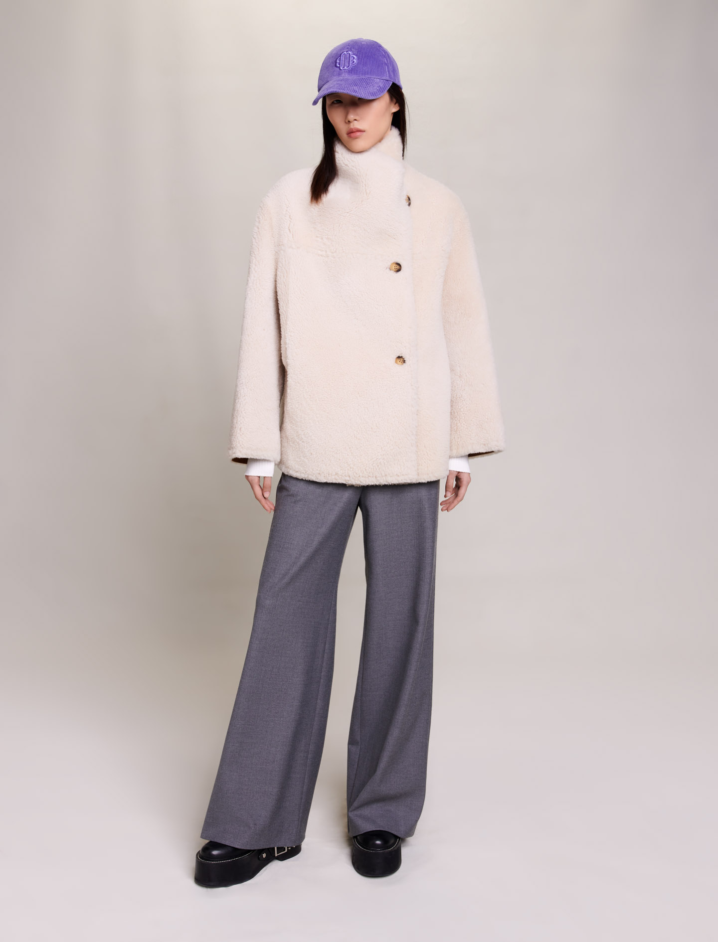 Maje Woman's lamb Pocket lining: Short reversible coat for Fall/Winter, in color Camel / Brown