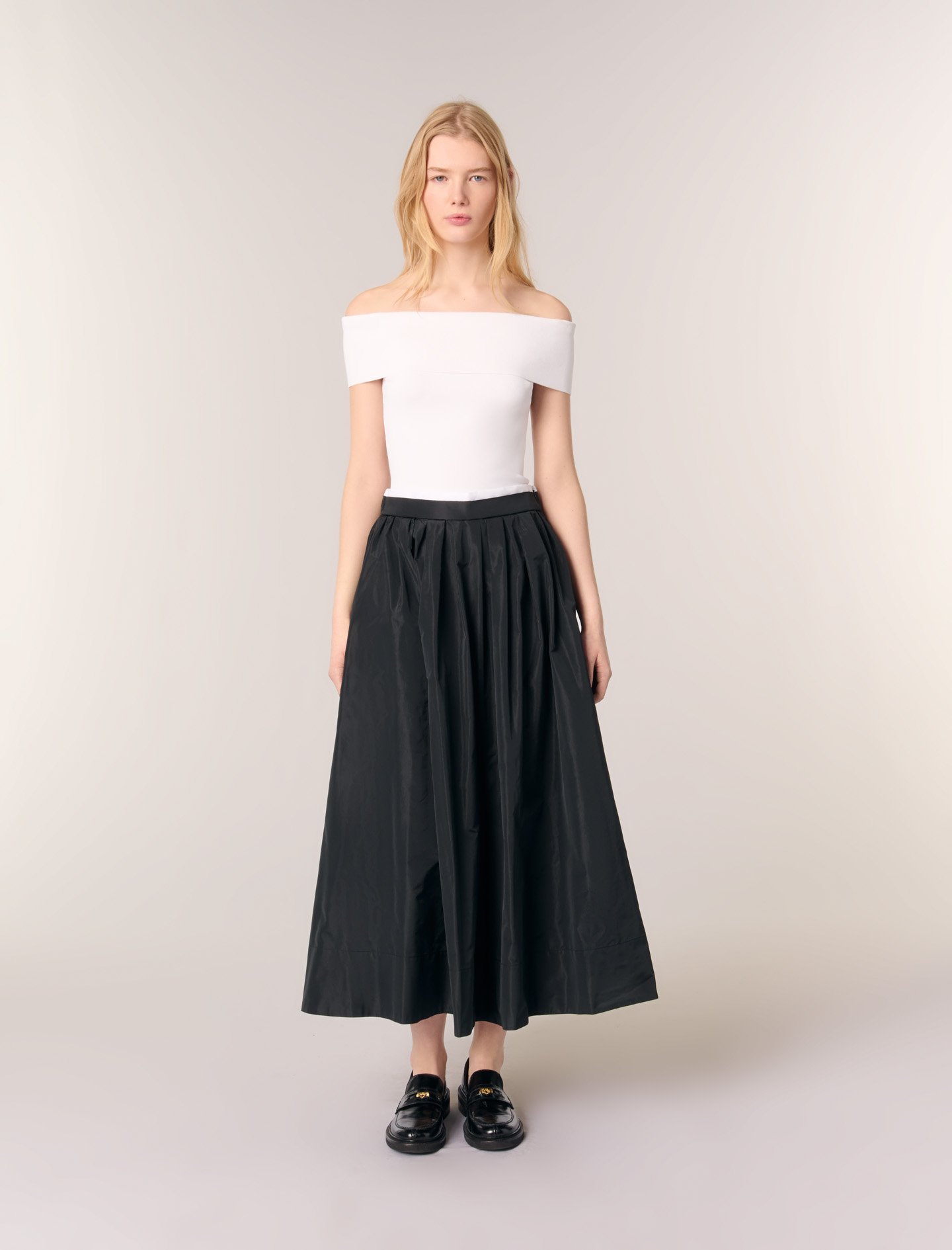 Woman
s polyester Belt: Long skirt with contrast waistband , size Woman-Skirts 
Shorts-US XL / FR 41, in color Black / Black